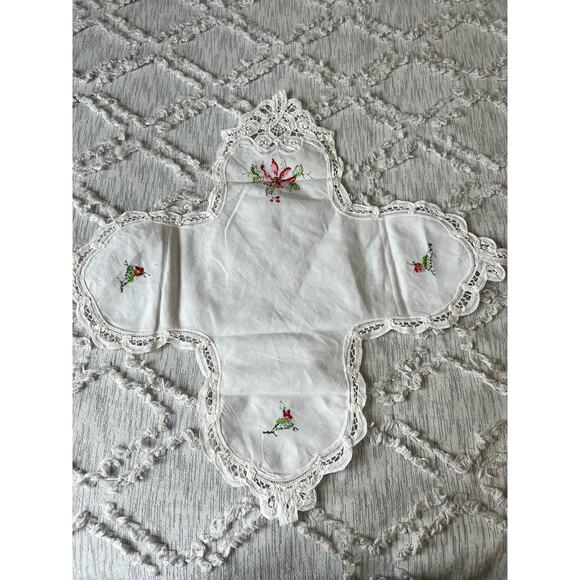 Bread Basket Liner Bun Warmers White Perma-Press Cloth with Floral Embroidery - Picture 6 of 9